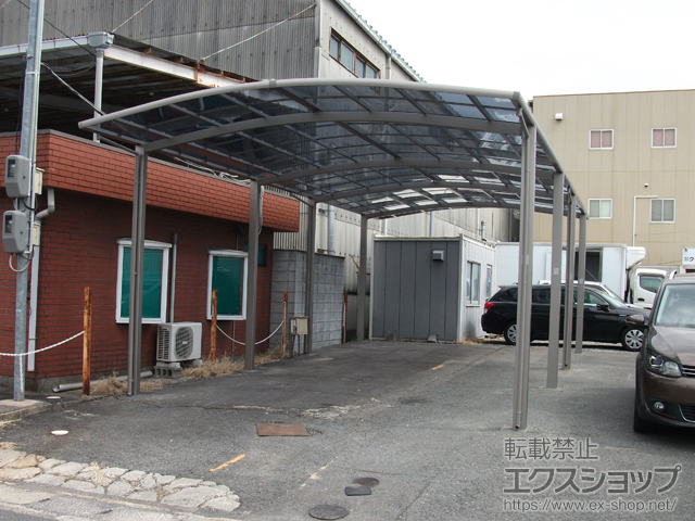 京都府久世郡久御山町ののカーポート ネスカR (ラウンドスタイル) ワイド 縦連棟 積雪〜20cm対応 施工例