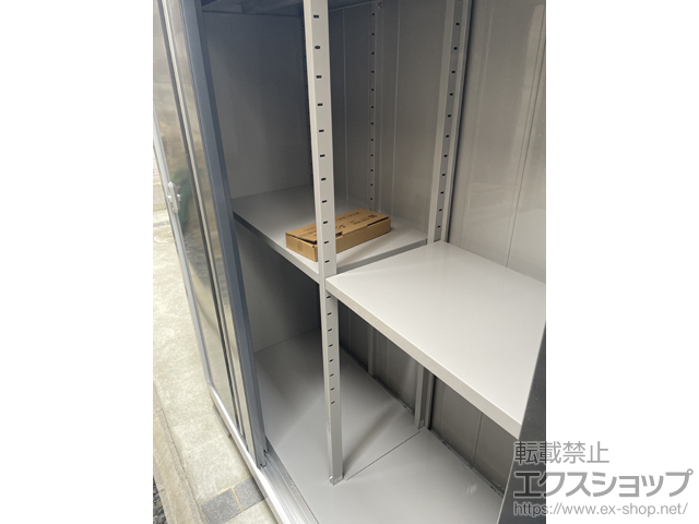 広島県広島市のの物置・屋外倉庫 シンプリー 一般型 1940×615×1903 MJX-196E-P-CG 施工例