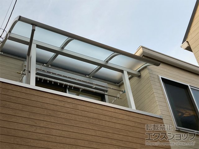 千葉県市川市ののバルコニー・ベランダ屋根 ソラリア R型 屋根タイプ 単体 積雪〜20cm対応 施工例