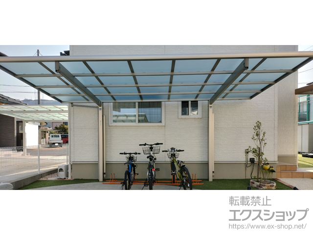 佐賀県唐津市ののカーポート エフルージュグラン　積雪〜20cm対応 マテリアルカラー+着脱式サポート柱 施工例