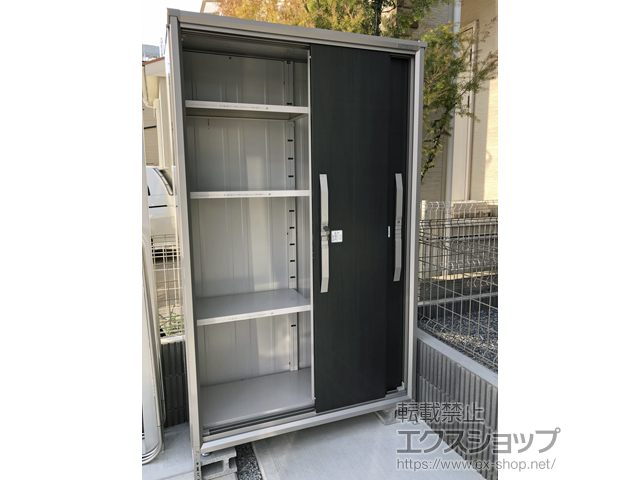 埼玉県北足立郡伊奈町のの物置・屋外倉庫 エスモ 一般型 1215×537×1914 ESF-1205A-WE 施工例