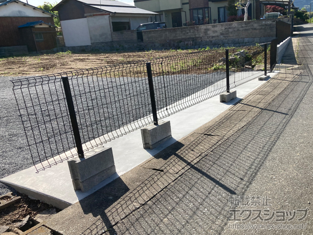 福岡県行橋市ののフェンス・柵 イーネットフェンス 2F型　自由柱施工 施工例