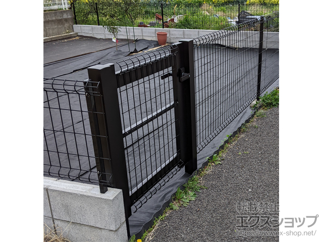 兵庫県尼崎市のの門扉 イーネット門扉A1型 片開き　門柱使用 施工例