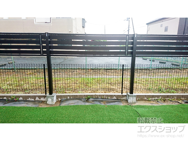 千葉県市原市ののフェンス・柵 ルシアスフェンスF04型 横板 木目カラー 上段のみ設置 自立建て用 施工例