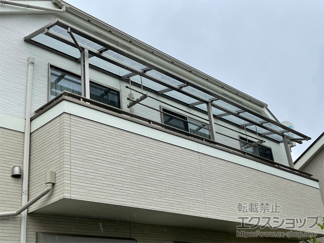 東京都三鷹市ののバルコニー・ベランダ屋根 スピーネ F型 屋根タイプ 連棟 積雪〜20cm対応 施工例