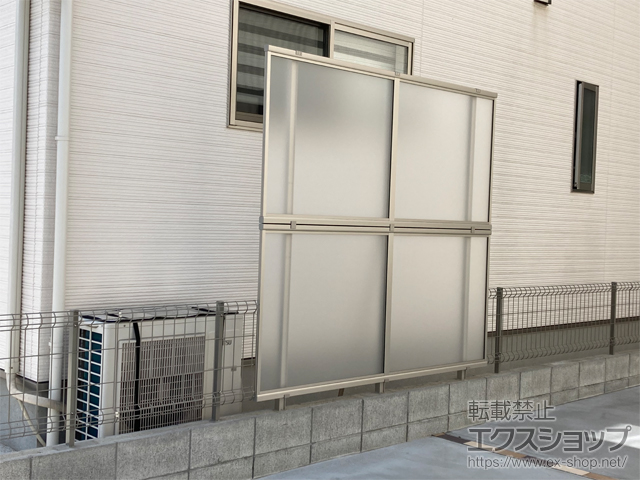 広島県広島市ののフェンス・柵 シンプレオフェンスP1F型 目隠しポリカパネル　2段支柱 ブロック建て用 施工例