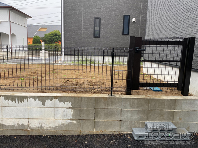 千葉県木更津市のの門扉 イーネット門扉A1型 片開き　門柱使用 施工例