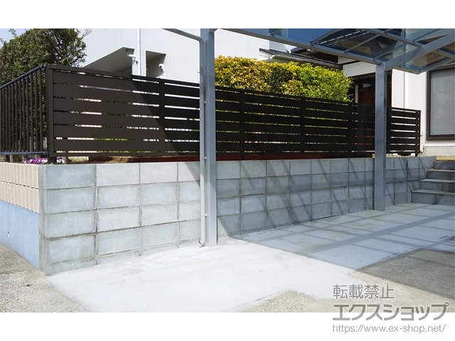 福岡県糸島市ののフェンス・柵 フェンスAB YS3型 横スリット3 フリーポールタイプ 施工例