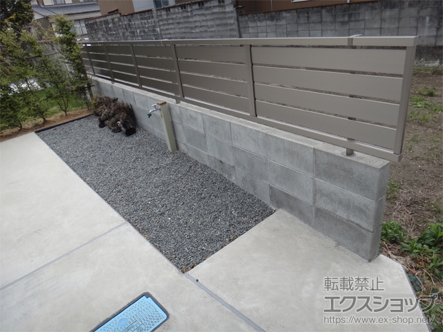 徳島県小松島市ののフェンス・柵 フェンスAB YS3型 横スリット3 フリーポールタイプ 施工例