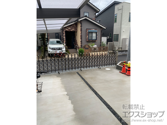 千葉県我孫子市ののカーゲート レイオス1型 ノンレール 複合カラー 両開き親子　10-58W 施工例