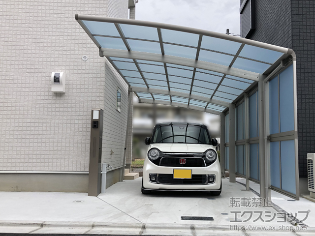 大阪府羽曳野市ののカーポート レイナポートグラン 延長　積雪〜20cm対応＋サイドパネル＋着脱式サポート 施工例
