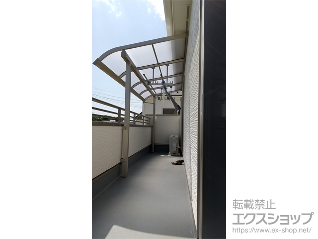 福島県西白河郡矢吹町ののバルコニー・ベランダ屋根 ソラリア R型 屋根タイプ 単体 積雪〜20cm対応 施工例