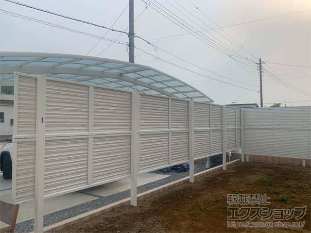 埼玉県幸手市ののフェンス・柵 ミエーネフェンス 目隠しルーバータイプ 2段支柱 自立建て用 施工例