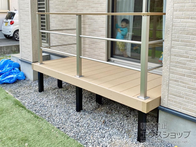 宮崎県西都市ののウッドデッキ リウッドデッキ 200+ルシアスデッキフェンスB03型 施工例