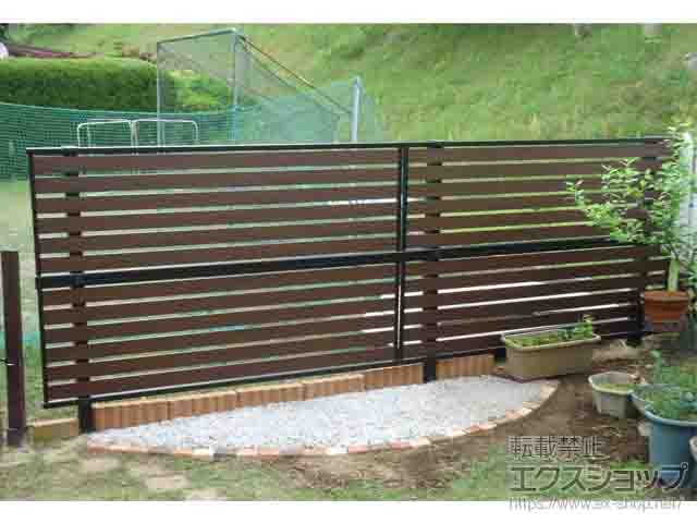 山口県山陽小野田市ののフェンス・柵 モクアルフェンス 横板タイプ 2段支柱 自立建て用 施工例