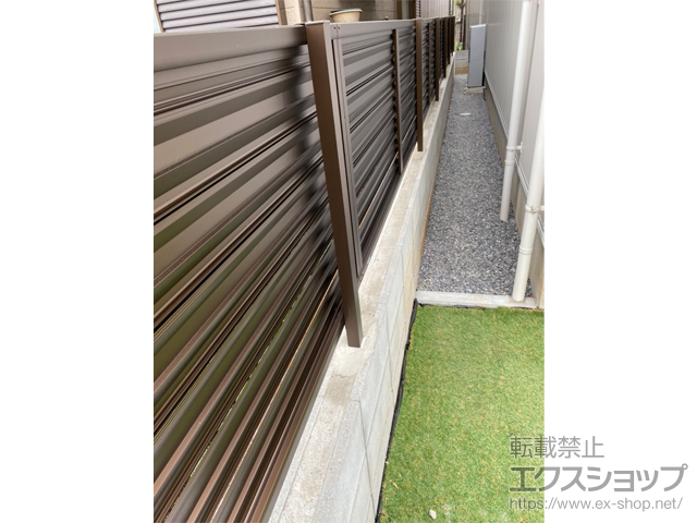千葉県千葉市ののフェンス・柵 【01】ミエーネフェンス 目隠しルーバータイプ 自由柱施工 施工例