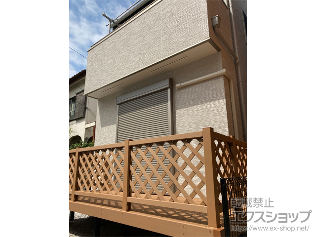 東京都国立市ののウッドデッキ リウッドデッキ 200+リウッドデッキフェンス2型<ラチス格子> 施工例
