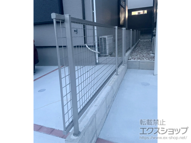 愛知県名古屋市ののフェンス・柵 シンプレオフェンスM2型 縦井桁メッシュ 自由柱施工 施工例