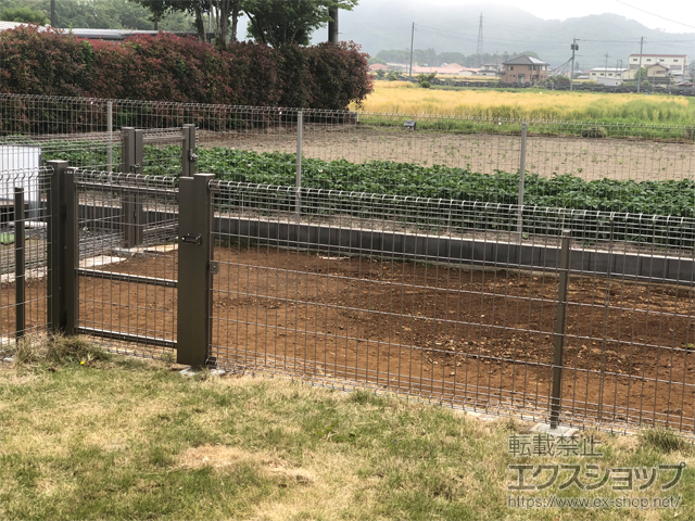 栃木県佐野市のの門扉 ユメッシュHR型門扉 片開き アルミ角型門柱 施工例