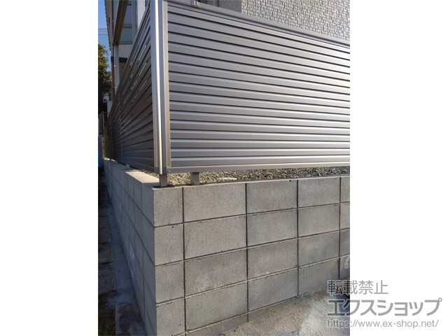 福岡県飯塚市ののフェンス・柵 ミエーネフェンス 目隠しルーバータイプ 自由柱施工 施工例