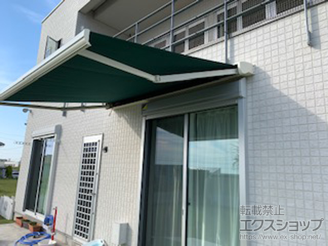 千葉県富津市のLIXIL リクシル（トステム）のオーニング・日よけ 彩風 あやかぜ C型 手動式 施工例