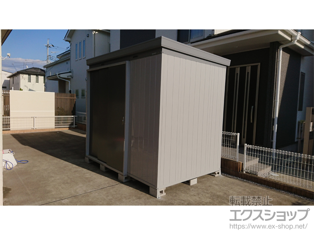 埼玉県深谷市のの物置・屋外倉庫 断熱物置 ネクスタプラス 扉タイプ 多雪地型 2630×1790×2375 NXP-50HT-PG 施工例
