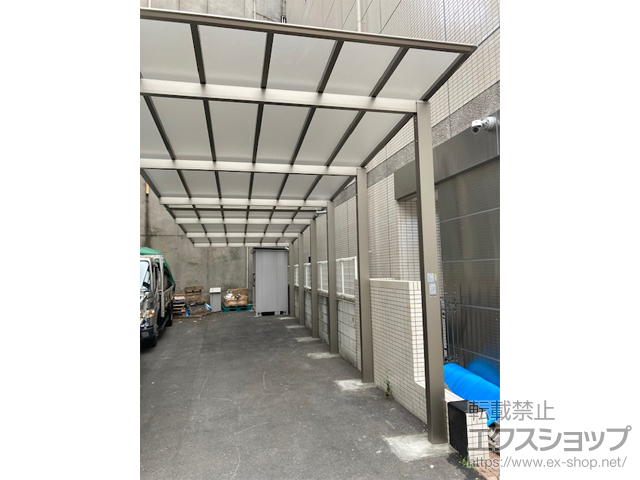 大阪府大阪市ののカーポート スカイリード 片側支持 縦二連棟 積雪〜20cm対応/6本柱 施工例