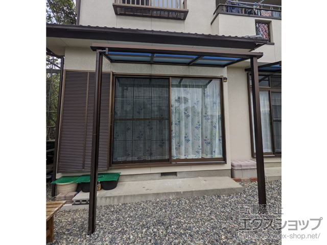 山梨県南アルプス市ののテラス屋根 ソラリア F型 テラスタイプ 単体 積雪〜20cm対応 施工例