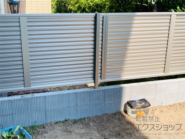 兵庫県神戸市ののフェンス・柵 ミエーネフェンス 目隠しルーバータイプ 自由柱施工 施工例