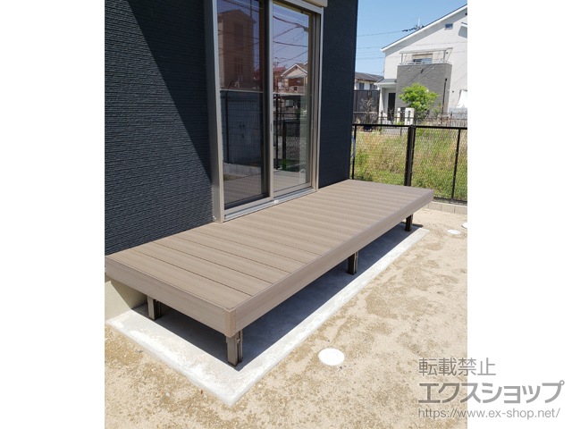 大阪府高槻市ののウッドデッキ 樹ら楽ステージ 木彫 施工例