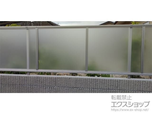 島根県出雲市ののフェンス・柵 シンプレオフェンスP1F型 目隠しポリカパネル　自由柱施工 施工例