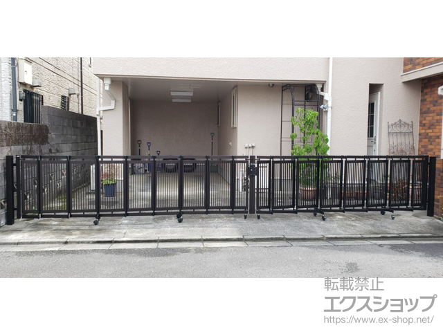 東京都小平市ののカーゲート エクスライン伸縮ゲート2型 ノンレール 両開き 40C＋36C 施工例