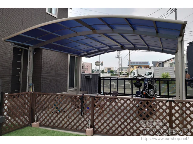 神奈川県相模原市のYKKAPのカーポート レイナツインポートグラン 積雪〜20cm対応 施工例