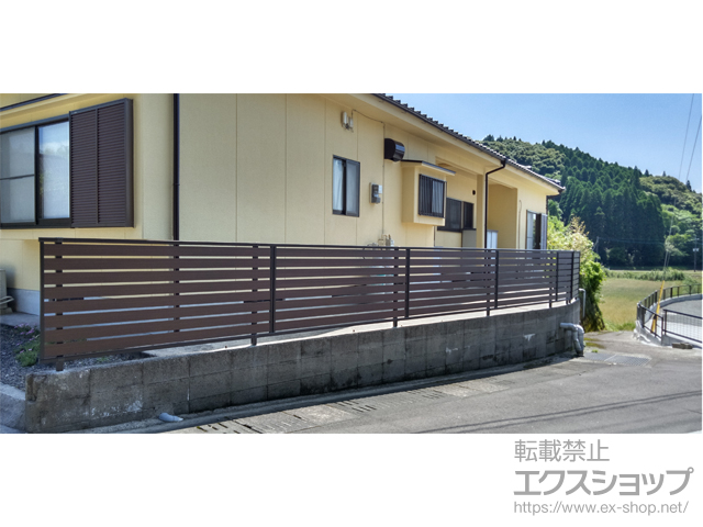 鹿児島県薩摩川内市ののフェンス・柵 モクアルフェンス 横板タイプ 自由柱施工 施工例
