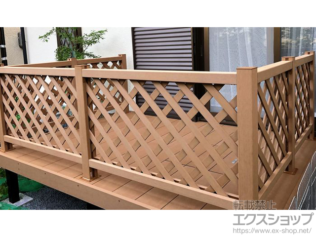 千葉県我孫子市ののウッドデッキ リウッドデッキ 200+リウッドデッキフェンス2型＜ラチス格子＞ 施工例