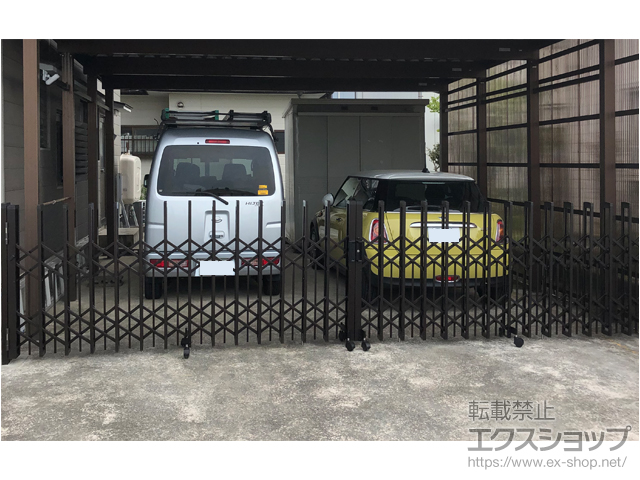 富山県滑川市ののカーゲート トリップゲートII P型 ペットガード付き ノンレール 両開き 56W（28S+28M） 施工例