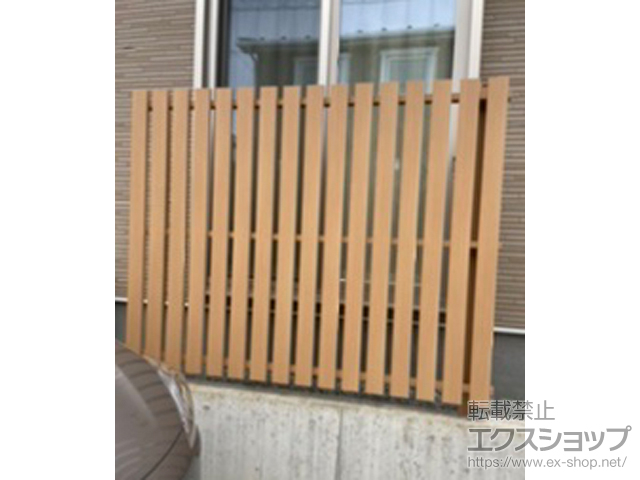 神奈川県海老名市ののフェンス・柵 ルシアス スクリーンフェンスS04型 木調色・自由柱施工 施工例