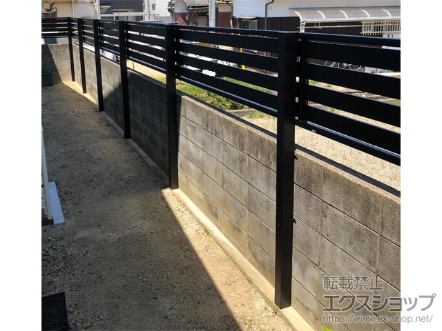 愛媛県今治市ののフェンス・柵 モクアルフェンス 横板タイプ 2段支柱施工　*パネル上段のみ 施工例