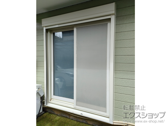 茨城県つくば市のLIXIL リクシル（トステム）の窓シャッター リフォームシャッター 電動式 標準タイプ 施工例