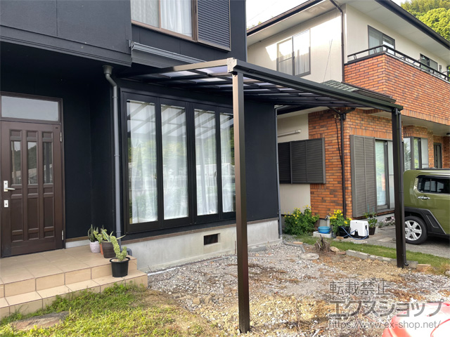 静岡県静岡市ののテラス屋根 ソラリア F型 テラスタイプ 単体 積雪〜20cm対応 施工例