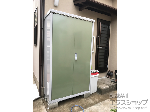 和歌山県和歌山市のの物置・屋外倉庫 アイビーストッカー 1100×515×1903（BJX-115E） BJX-115E-JG 施工例