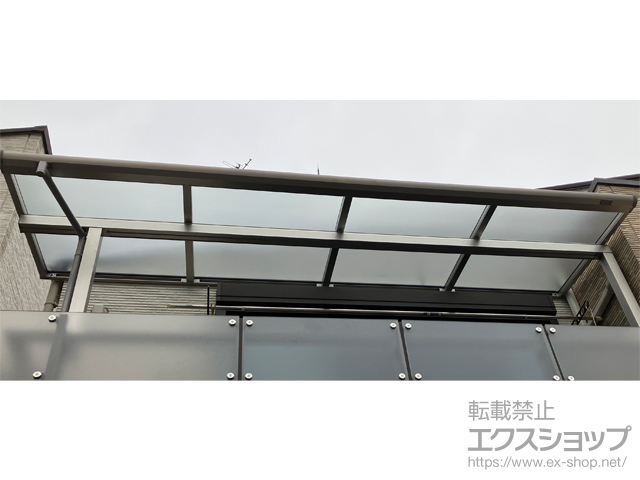東京都品川区ののバルコニー・ベランダ屋根 ソラリア F型 屋根タイプ 単体 積雪〜20cm対応 施工例