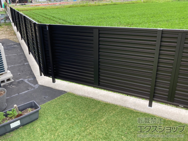 島根県出雲市ののフェンス・柵 ミエーネフェンス 目隠しルーバータイプ 自由柱施工 施工例