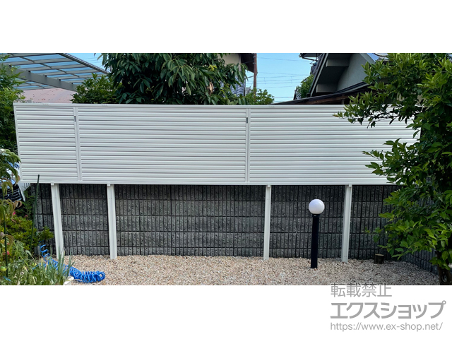 京都府京都市ののフェンス・柵 ミエーネ目隠しルーバーフェンス 上段のみ設置 自立建て用 施工例