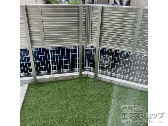 神奈川県平塚市ののフェンス・柵 ミエーネ目隠しルーバーフェンス 上段のみ設置 自立建て用 施工例