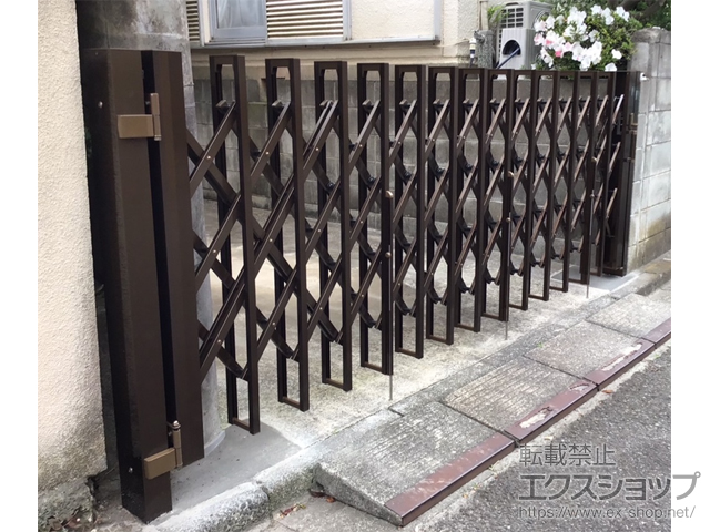 神奈川県横須賀市ののカーゲート リフティングアコーHG ノンキャスター 片開き 335S 施工例