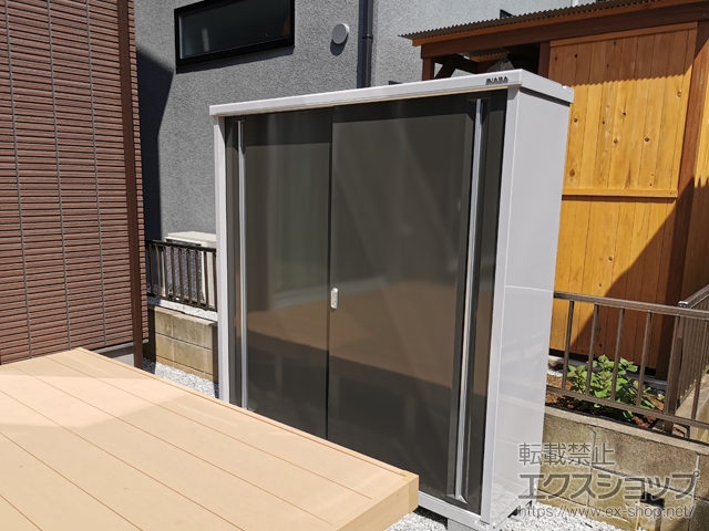 東京都武蔵野市のの物置・屋外倉庫 シンプリー 一般型 1740×515×1903(MJX-175E) MJX-175E-EB 施工例