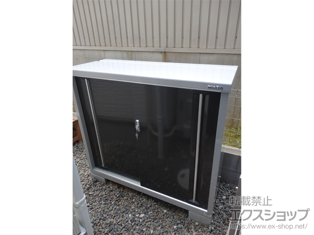 大阪府寝屋川市のの物置・屋外倉庫 シンプリー 一般型 1320×515×1103 MJX-135B-P-EB 施工例