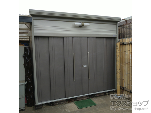 千葉県銚子市のの物置・屋外倉庫 Mr.トールマンダンディ 一般型 結露減少型 2900×2990×2570 JN-Z2929-B 施工例