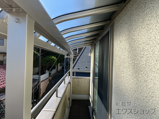 東京都板橋区ののバルコニー・ベランダ屋根 ソラリア R型 1500 屋根タイプ 単体 積雪〜50cm対応 施工例